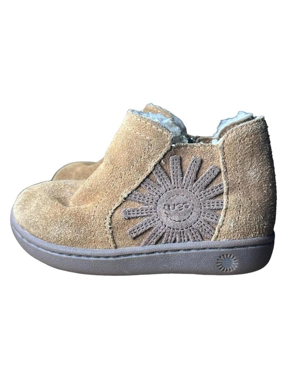 UGG Kids Classic Ultra Mini Sun Stitch Suede Boots Tan Mustard Seed Size 7K